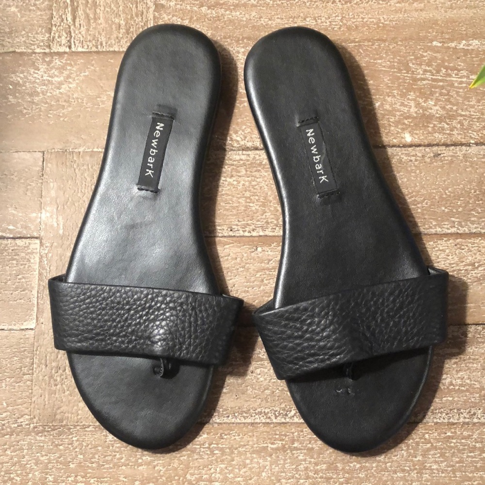 Newbark Black Leather Sandals 6.5